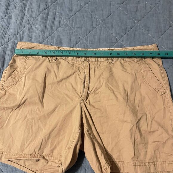Eddie Bauer Khaki Shorts 16 - Picture 3 of 7